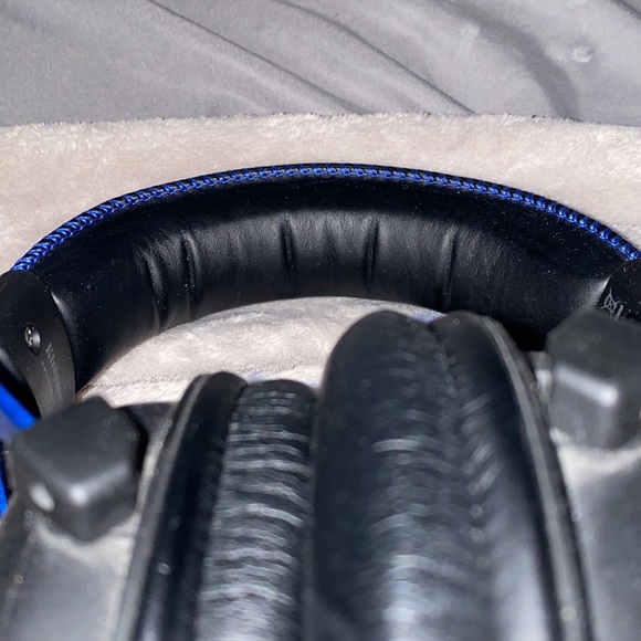 HyperX Gaming Headset (PlayStation design) - Picture 6 of 6